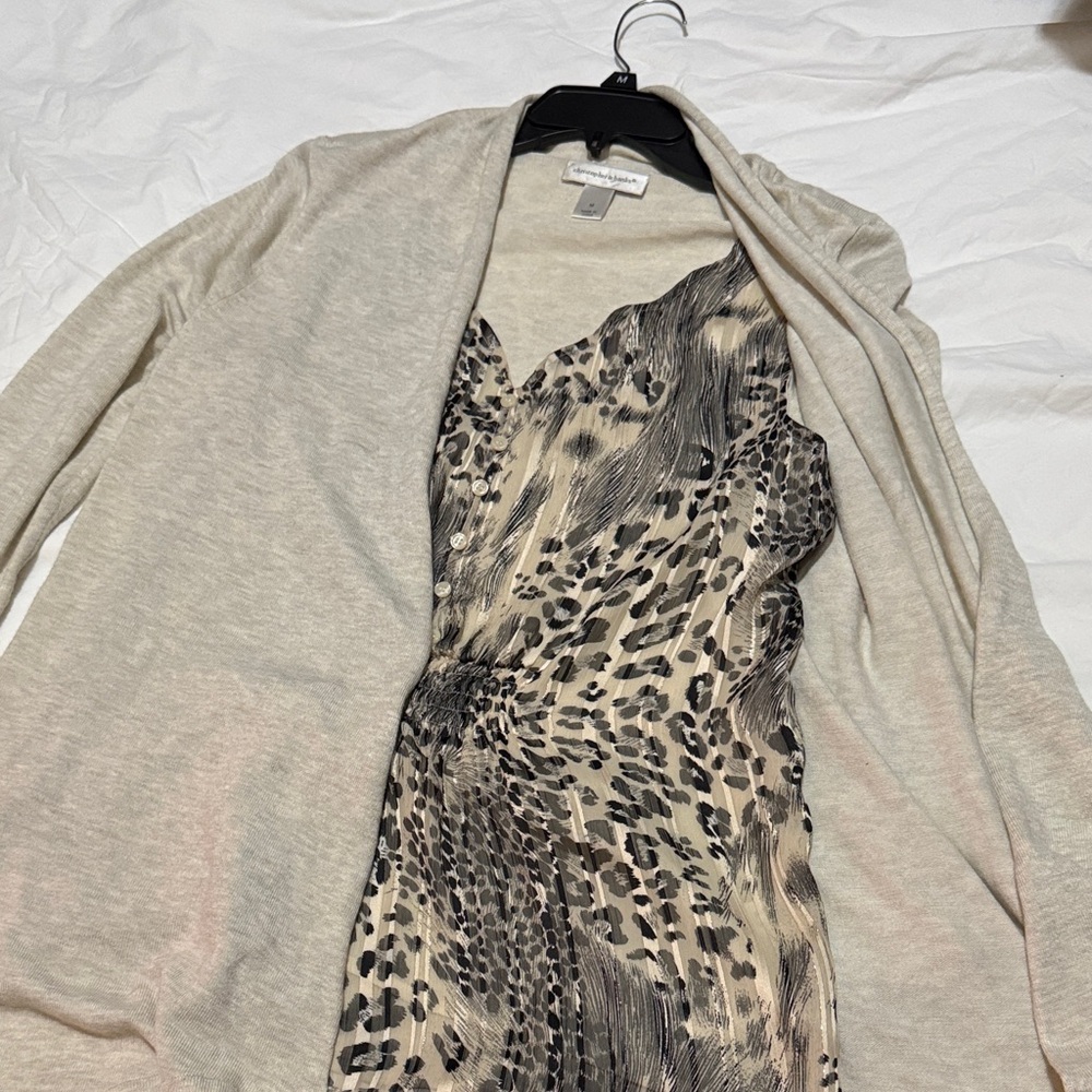 💚Christopher & Banks Light Beige Open Front Cardigan